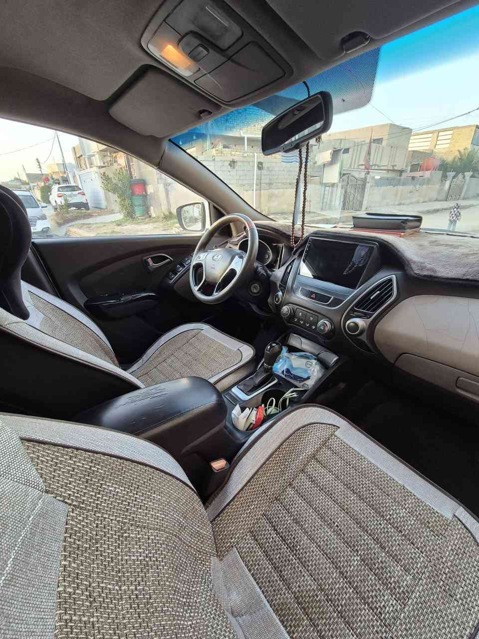 توسان 2014 رقم نجف
السعر ١١٠ وبيهة مجال 
***********
***********
