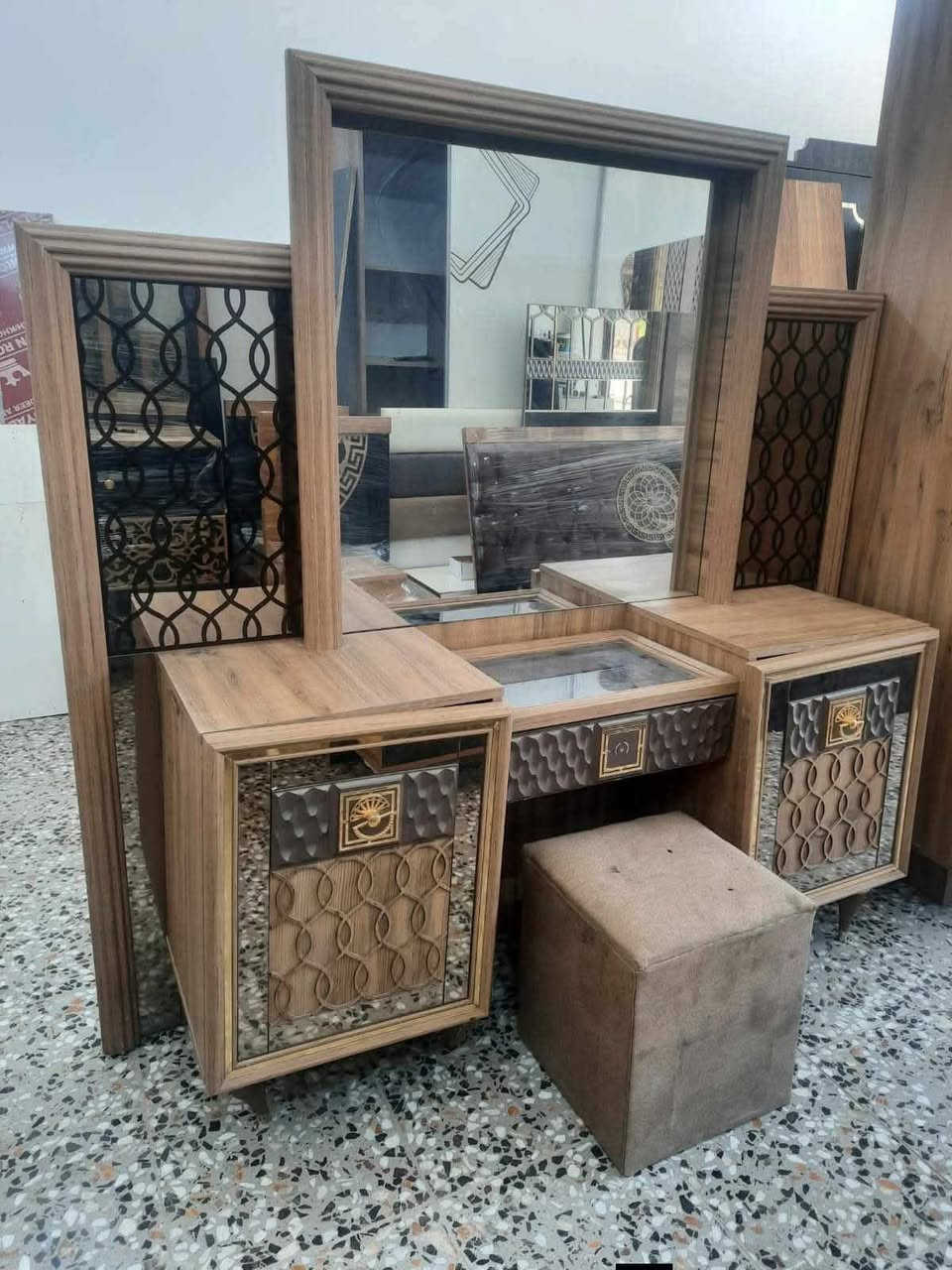 💫عرض خاص  💫💫غرفه تركي. 🇹🇷 مستخدم  قطع./ 8. 💫نضافه. 100/ :  💫
💫غرفه ضخمه ترڪي🇹🇷  مستخدم  💫
💫قطع/8
💫نضافه 💯
💫نضام ابواب+اسلايت 😍
💫السعر /800قفل💵 💎💫. 
💫مع شد ونقل داخل بغداد مجانا  باقي   💫المحافظات 🚚 💫بسعر مناسب 
💫ملاحظه // خصم لاول خمس اشخاص ي💫كون سعر الغرفة 750 واصل شد 💫ونقل داخل بغداد مجاني للحجز والاستفسار مراسلة الصفحه 🌝💫


**إذا كنت صاحب هذا الإعلان وتريد حذفه لأي سبب، رجاءا أرسل رسالة إلى الدعم الفني**