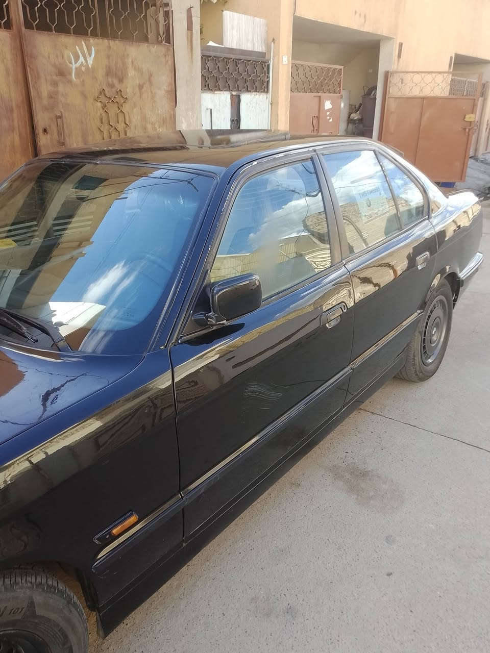 للبيع موديل 91. رقم شمالي مميز مكفوله شرط التحويل سعر 48وبيها مجال الاتصال رقم *********** مكاني كركوك
