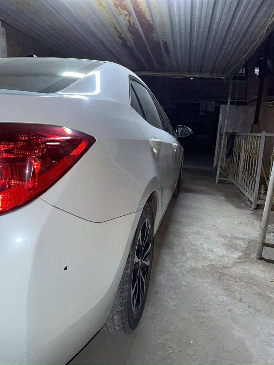 السلام عليكم سيارة كورلا 2019
رقم اربيل بأسمي حادث قطعتين جاملغ وبنيد بدون داخل سيارة فول مواصفات بصمه أبواب وتشغيل السعر ١٥٠ العنوان بغداد الرقم ***********
