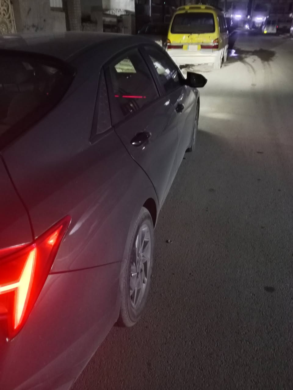 سلام عليكم
النترا 24 هايبرد اللون نفطي حادثها صندوق يعني خلفي بدون ايرباكات ماشيه 29 ونص اريد مراوس بتوسان =***********
