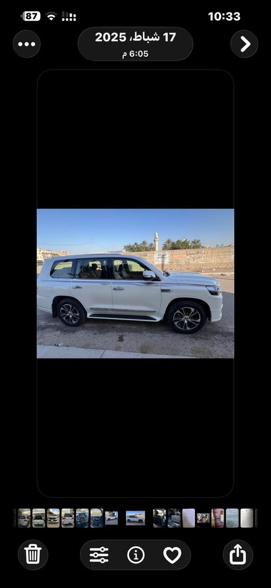 السلام عليكم  عندي سيارة لاندكروز موديل 2020 بحريني فول مواصفات 1/1   محرك 4000   رقم بغداد ممييز  6 سلندر  كراند تورنك   لون  ابيض  لؤلؤي  فقط بيها رصعة  بهلال إلجاملغ الخلفي مصلحة على البارد  ماتنعرف كد اصبع                                         ماشية 49 حقيقي                                كشتات كهرباء لون قرميدي.           مري جانبية قلاب شفط.            دشبول لكزس لون أسود.           صندوق كهرباء.                             ثلاث شاشات                                     8  ايرباك  فتحة  سقف سلايد وباقي المواصفات معروفة  سعرها 5700    خمس شدات وسبعين ورقة مكاني بغداد السيدية
*********** 
حتى لو مراوس راف فور خليجي موديل 23 24
