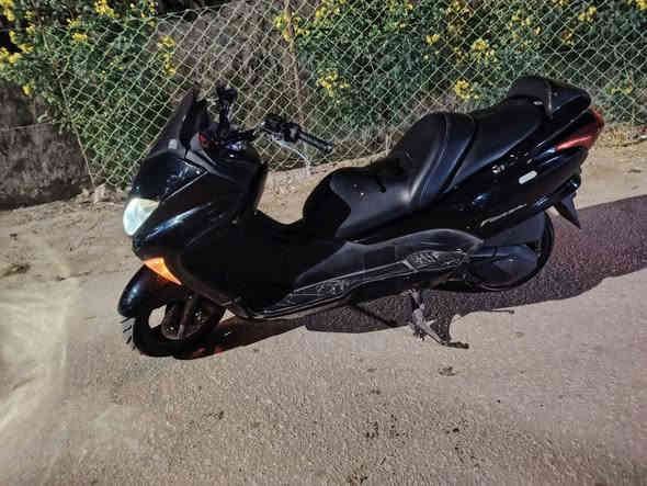 سلام عليكم دراجه فوزه 0,8 موديل 2008 نضيفه 90 بل ميه كهربائيات كله شغاله جك صفح حساس دراجه عمليه بلاد شوفت عينك الدراجه خير من الله ما عوزه برغي كله رتبته ع ايدي تعال وفحص  وطلع تراي السعر مليون وميه واحد وميه السعر وبيه مجال قليل مكان نجف ابو صخير ***********
