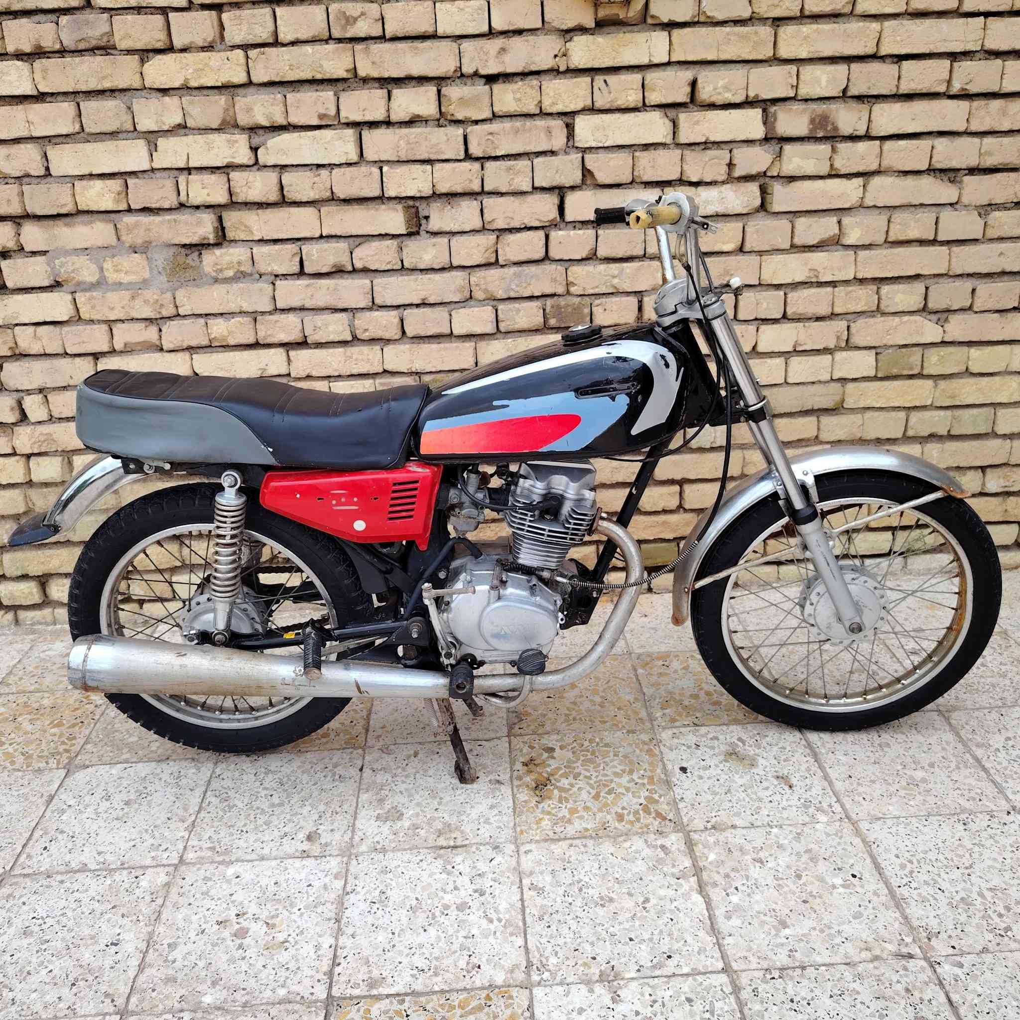 دراجه نامه للبيع مكفول عشرين بدون وراق هاذ رقمي ليريده يتصل ***********
