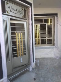 صبغ شبابيك وأبواب • تنظيف • مدينة الصدر