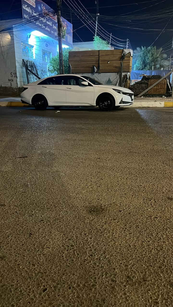 السلام عليكم النترا 2023 
فول مواصفات 1/1
رقم بغداد تحويل ثاني يوم 
تغليف عام زرع لايت بلادي 
مكاني ذي قار 
***********
