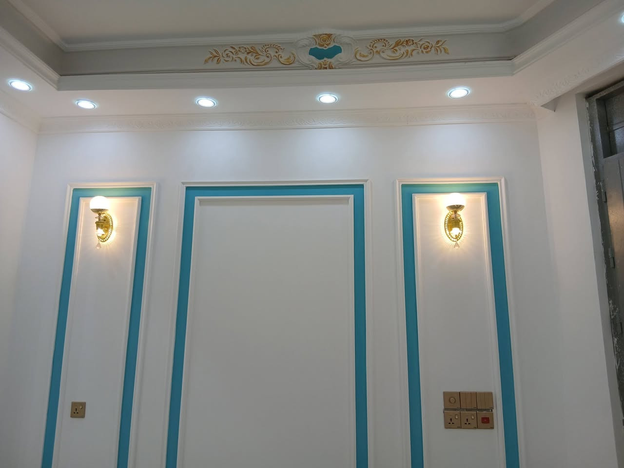 يالله  . يتوفر في محافظة كربلاء  بيت مساحة ١٠٠م طابقين فول ٤ غرف نوم  بناء طابوك جمهوري / كربلاء / شارع مستشفى العباس الاهلي قرب مدينة العاب السندباد  / مجاور مجمع انوار كربلاء   / طابو سند ٢٥ اقرار محكمة . خدمات كامله /ماء/مجاري/كهرباء/شوارع ١٠م تبليط / منظومة كاميرات / منظومة غاز / اضاءة للدرج / شلال داخلي /  بيبان قاصة / ارضية مرمر //  ٣ حمامات / نقوش مغربية // شبابيك في بي سي عازل للاصوات // يبعد عن طريق الزوار ١٥٠متر  او اقل ويبعد عن الامام الحسين ع السلام ٣كم  / يصلح دار سكن او حسينية للزوار 
للاستفسار اكثر / ***********
نستقبل كافة العروض في محافظة كربلاء المقدسه 
السعر ٢٠٠ مليون وبي مجال
