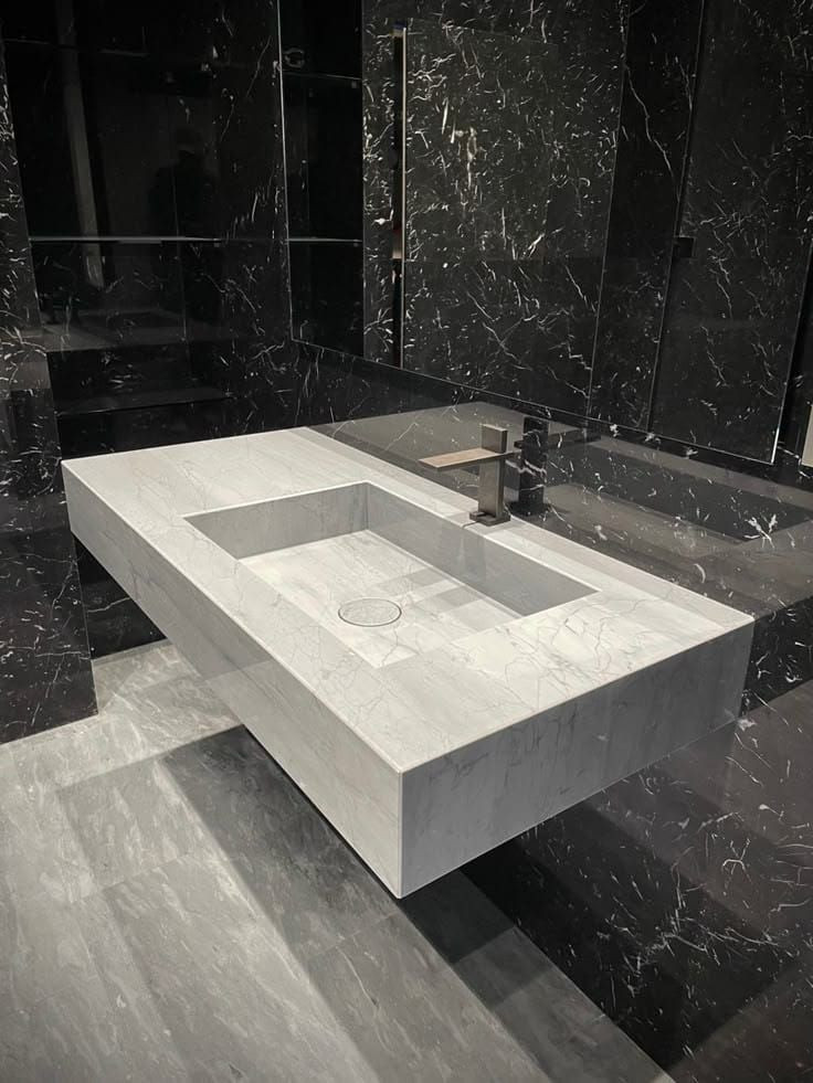 بسم الله الرحمن الرحيم 
سلام عليكم 

يتوفر لدينا  تجهيز كافه  مغاسل بورسلين هندي  كوارتز طبيعي 

عدة تصاميم و الوان 
متانة عالية 
و تصميم مودرن ✅
متوفر كافه  قياسات واحجام متنوعة وحسب الطلب
ظمان عمل ودقه 
وليس الوحدين لكن الافضل  
تجهيز كافه دوائر الدوله 🇮🇶
تجهيز كافه العمارات السكنيه 🦺
تجهيز كافه المحلات الانشائيه🪓 معه خصم 20/بلميه للاصحاب المحلات الانشائيه وكذلك خصم للطب اكثر من قطعه

اسعار تنافسية 🔥

لتجهيز كافة اعمال البورسلين 
 
للتواصل واتساب : ***********
او مراسلة الصفحة
