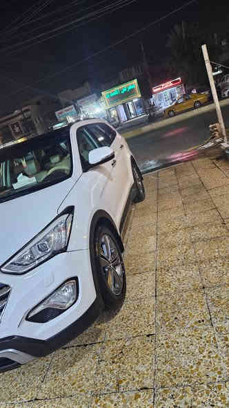 السلام عليكم سنتافي كراند خليجي6 سلندر 2015 سياره جديده بمعنى الكلمه وما متعوبه فول مواصفات بنرامه كشن كهرباء اشاره بـ المري مري شفط وترحيب جنطه كهرباء حساسات امامي خلفي كشنات جلد ومواصفات الكراند معروفه السعر178 وبيها مجال عنوان السياره بغداد للستفسار الاتصال على الرقم***********
