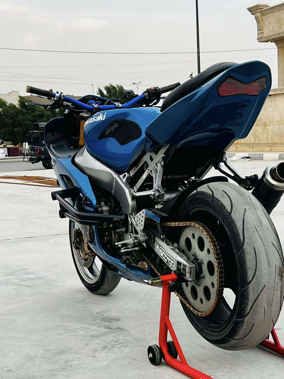 سلام عليكم جميعاً كاوسكي. 2004 دراجه بلاديه مال لعب الدراجه جديده 🔥

ونكره سلف بكل وكت عليها ادامه جديده. وبيها صالنصه مايف 

وبيها شغلات خير من لله ودراجه شوفت عينك. تجي تفحص وتشوف 🔥

مكان بغداد البياع تقاطع درويش للتصال #***********
