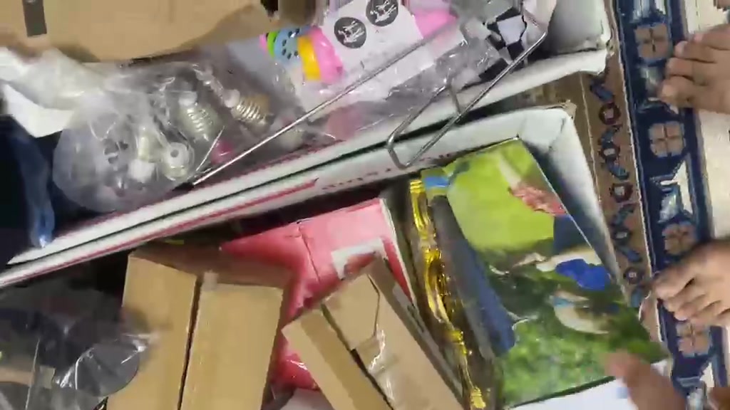 عندي ٤ كراتين امزون مكس شي ع شي ابيعهن ١٠٠ والتوصيل مجاني يعني تطلع الكارتونه عليك ١٨


**إذا كنت صاحب هذا الإعلان وتريد حذفه لأي سبب، رجاءا أرسل رسالة إلى الدعم الفني**
