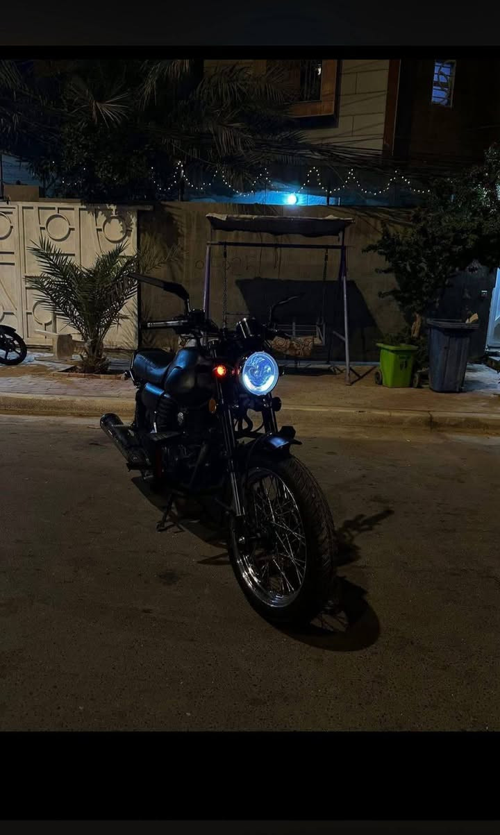 سلام عليكم لايتي للبيع مكفولة مكينة مامفتوحة موديل 20 السعر 1200 الاستفسار الاتصال على الرقم ***********
