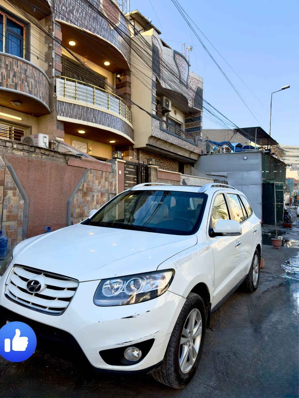 السلام عليكم
سنتافيا 2011 
خليجي سياره كلين بيهه شخوط بسيطه 
مكينه 3500 سلندر 6 
ماشيه 75 سياره تخبل ع ايدي من شركة 
السعر 173 بيهه مجال
***********
