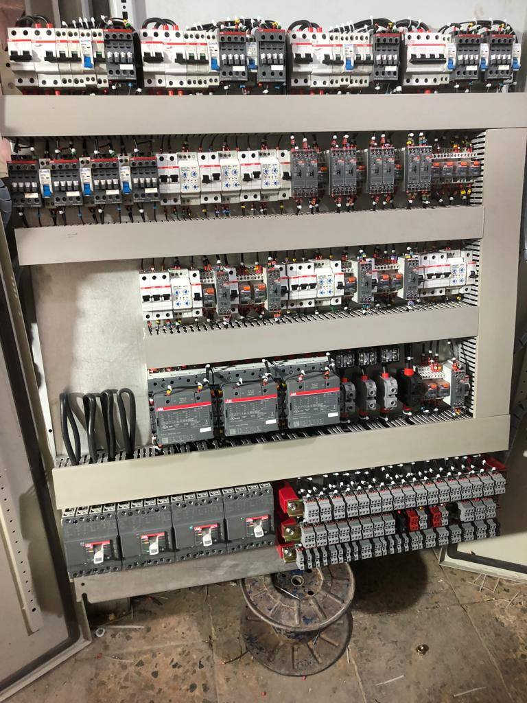 تأسيس المنازل والبنايات باسعار مناسبة جدا ***********
مستعدين للعمل مع المقاولين والشركات
