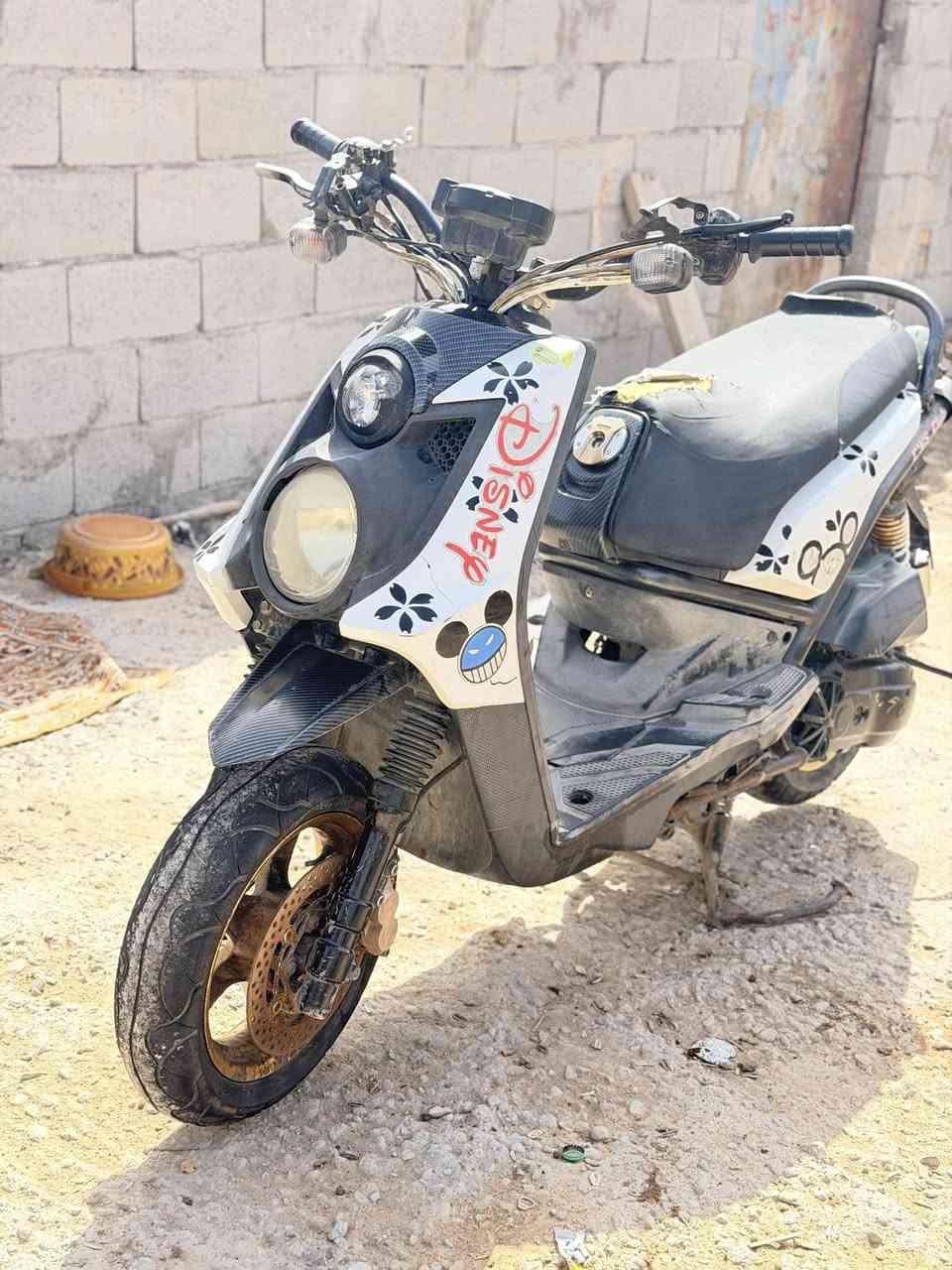 سلام عليكم شباب دراجه سكنس جبلي للبيع  دراجه مكينتها مزوده وكلجاتها مزوده دراجه حلوه ونضيفه دراجه ما مفتوحه اكلفاك مكينت الدراجه وكفراتها سعر خاص رقم الهاتف ***********
