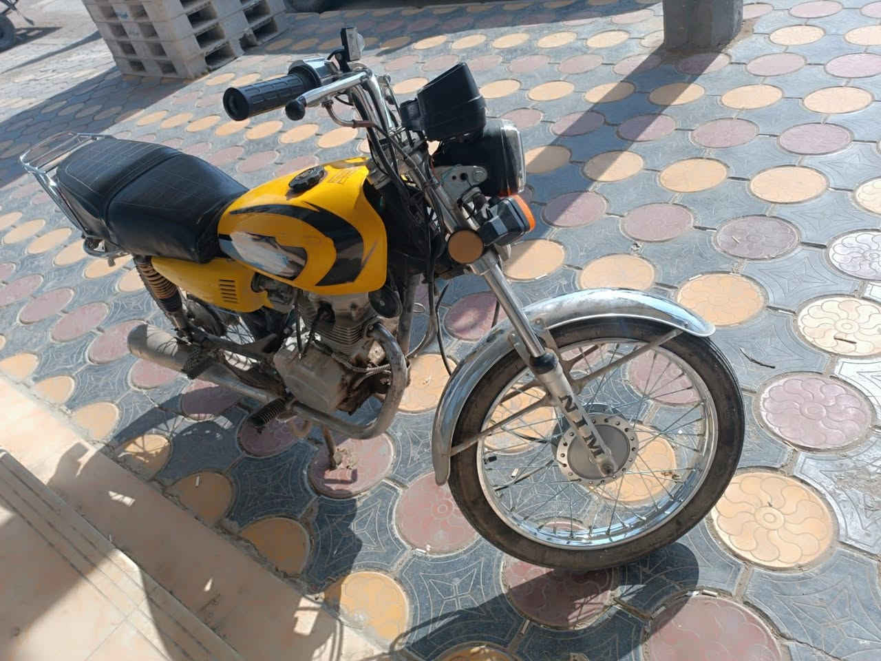 مراوس بسكنر فقط.

سلام عليكم نامه 22 اصولي ضفيره جديده باتري جديد ويل امامي جديد مازده جديده عوزه غسله واشاير 
مراوس فقط بسكنر ❤️
***********
