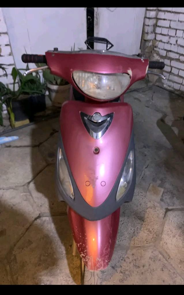 السلام عليكم دراجه ماكس منغولي لبيع دراجه كامله من كلشي نكره سلف كلهه شغاله مكاني بغداد الحريه رقم صاحب الدراجه  *********** ب٤٠٠الف
