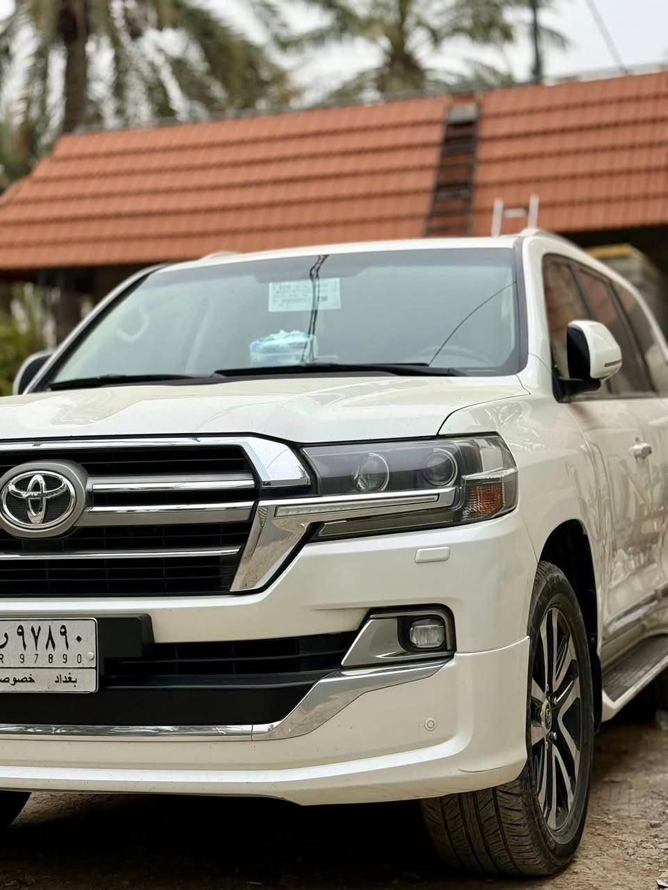 السلام عليكم
لاندكروز ٢٠١٩  بريم اصللل 
ماشية ١٢٠ 
فووول موصفات  
السياره جديده بمعنى الكلمه مال بيت 
بيه بارد اقل الشبر بالباب الخلفي 
السعر. . 50$ وبيه مجال

الاتصال ***********
