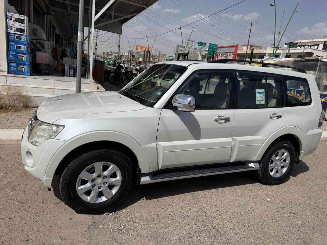 باجيرو للبيع فقط بدون مرواس  موديل 2014 كلين حبتور فول مواصفات سلايت كلشي جاهز بي بدون اي مصرف 
السعر 165وبي مجال بسيط لشراي 
*********** كركوك, العراق
