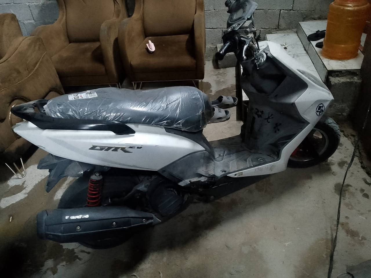 السلام عليكم دراجه جي تي ار للبيع دراجه نظيفه كل شي بيها شغال كهربائيات كل شي بلادي كفرات بلادي دراجه نظيفه مكاني حي البتول دراجه نظيفه 90% ب100 سعرها 800 بيها مجال


**إذا كنت صاحب هذا الإعلان وتريد حذفه لأي سبب، رجاءا أرسل رسالة إلى الدعم الفني**