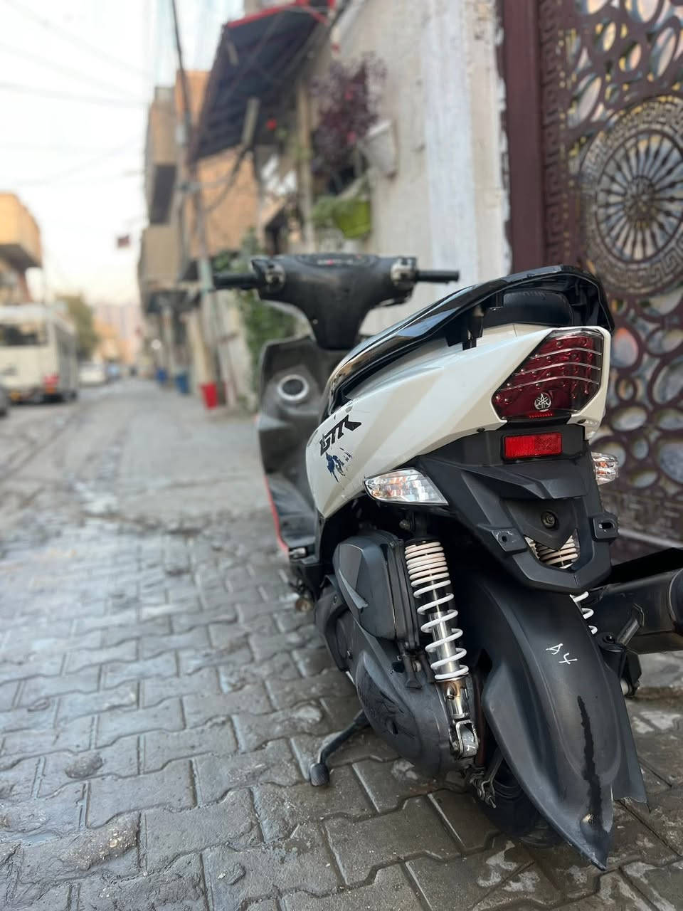 للبيع جيتار رمبه  قبل سبوع نزلت
مكاني بغداد منصور ***********
