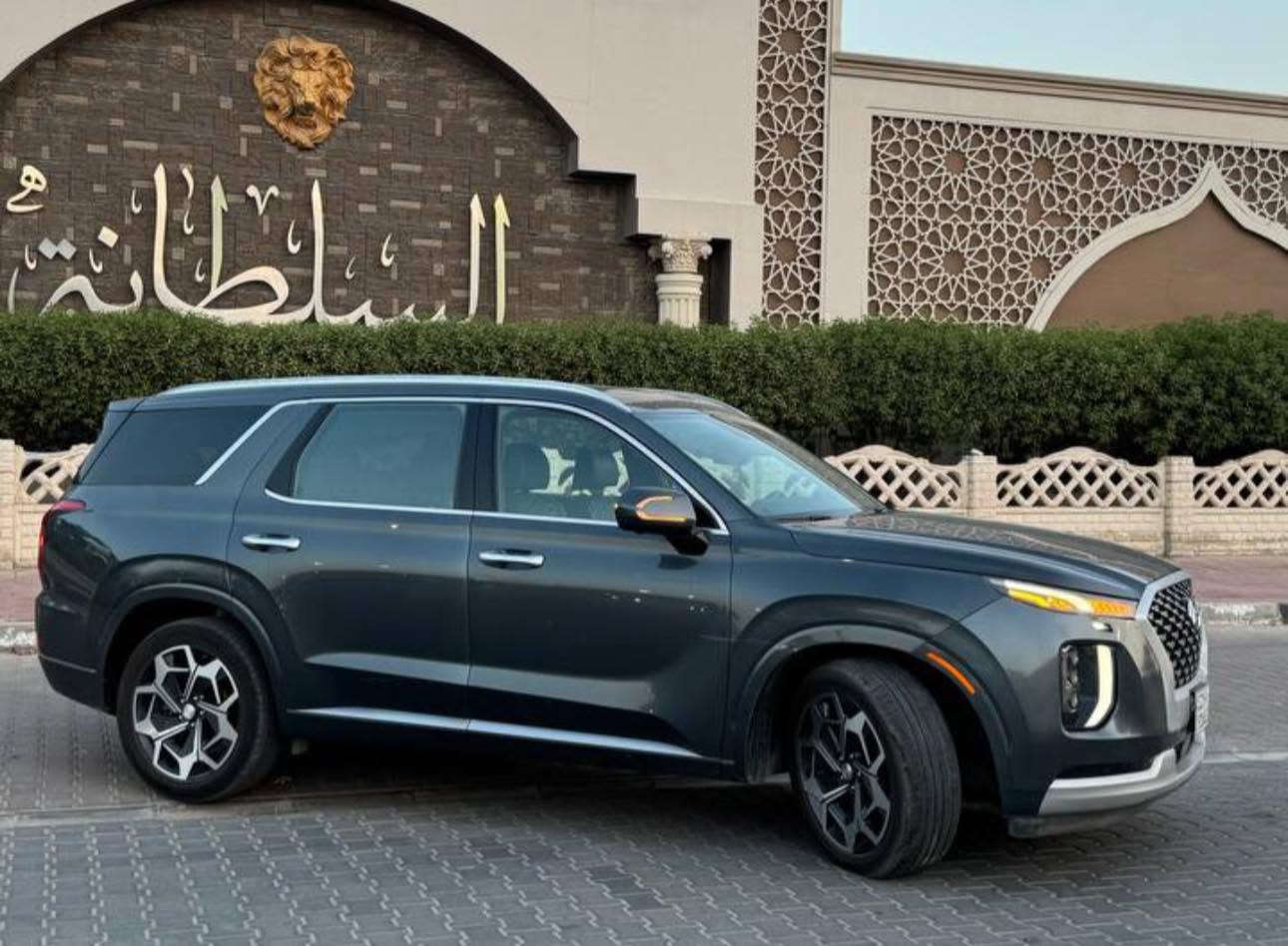 السلام عليكم 
هيونداي بليسايد 2022 كالگراڤي اعلى فئة بالمواصفات 
رادارات 
كامرات 360° 
مثبت سرعة تفاعلي 
تثبيت مسار 
٤ كشنات تدفئة تبريد 
كشنات الاخيرة كهرباء 
وباقي مواصفاتها المعروفة 
السيارة حادثها خلفي حوض جنطة موجود بالصور  
رقم اربيل 
السعر ٢٤٩  وبيها مجال 
***********
