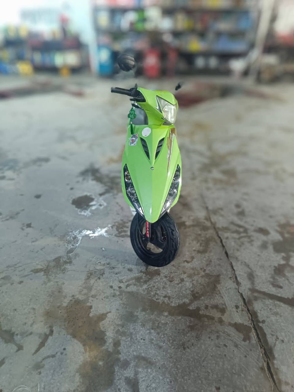 السلام عليكم دراجه ماكس مضلع للبيع الدراجه مكفولة كفاله عامه صارلها سبوع من طالعه من الوكيل الدراجه كلهه ختم واحد ويه المكينه شلعه معدل فول مكينه مكفوله كهربائيات كلهه شغاله ما بيهه نقص برغي مكاني حله مركز المدينه السعر خاص
***********
