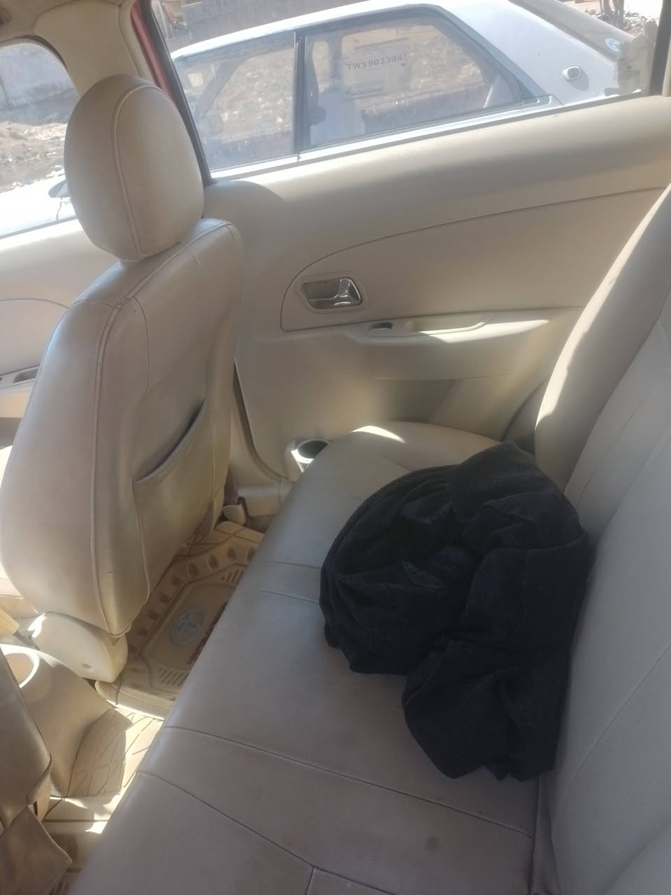 شيري فلوين موديل ١٣ مكفوله ظربه صبغ محرك كير حداديه كهربايات تخم تاير تبريد بس غاز رفم قادسيه مكاني شاميه سعر ٣٥ بيها قليله ***********
