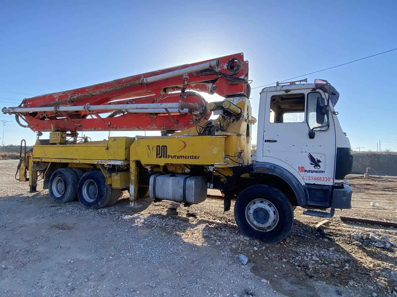 للبيع الاستفسار عبر الاتصال *********** 
 سعر ٣ ونص وبي مجال
