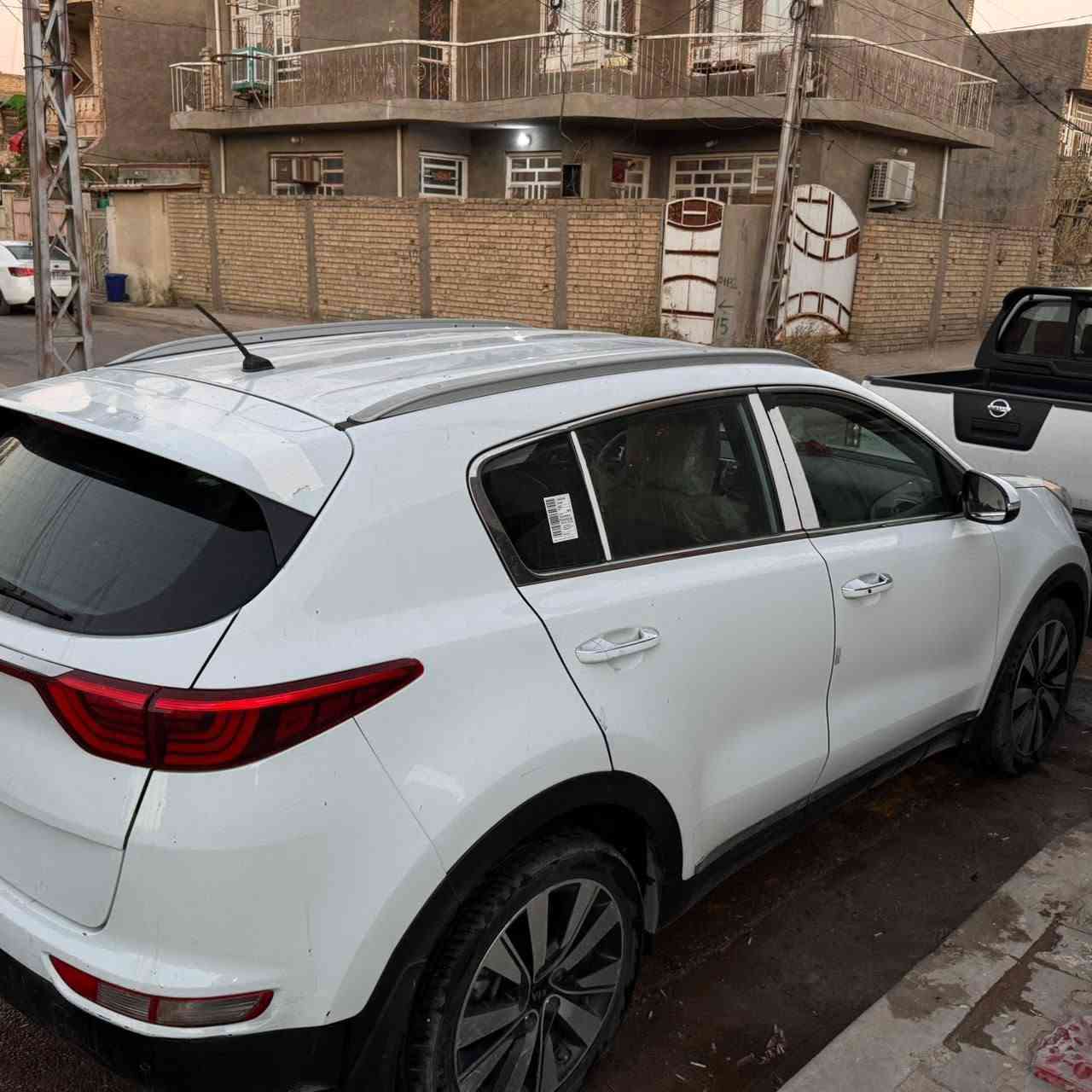 السلام عليكم ورحمه الله 
كيا سبورتج خليجي السياره موديل 2019 ماشيه 107
رقم بغداد 

المواصفات

محرك 2000 دوش 
داخل بيجي

بصمه 

كشنات الاماميه  كهرباء 

داخل جلد 

شاشه

كامره خلفيه 

شحن لاسلكي

حساسات امامي خلفي 

سايد بريك دكمه 

اوتو هولد 

درايف مود وضع قياد

فول تحكم ستيرن 

داخل وخارج زينون  

تبريد قطعتين

بك لايت لد

مري شفط + اشاره 

كشافات زينون 

ترحيب عند الاقتراب

اريل انفكيشن 

وبعد بيها مواصفات
بيها قطعه فقط البنيد مصبوغ
والسونار مرفق بلصور

الاستفسار *********** بي واتساب
***********
*********** بي واتساب

مكاني بغداد 
سعرها 180 وبيها مجال حك الجيه
