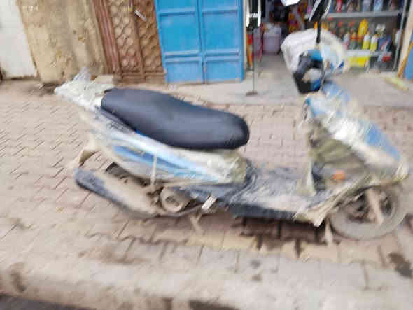 السلام عليكم ماكس صيني والمكينا ياباني 55شغاله من الطول لطول ما تصرف عليه ربع كرهبايات سلف كله شغال بكاني شارع بغداد ميسان السعر 350وبيه مجال رقم الهاتف 
*********** مكلف بل نشر
