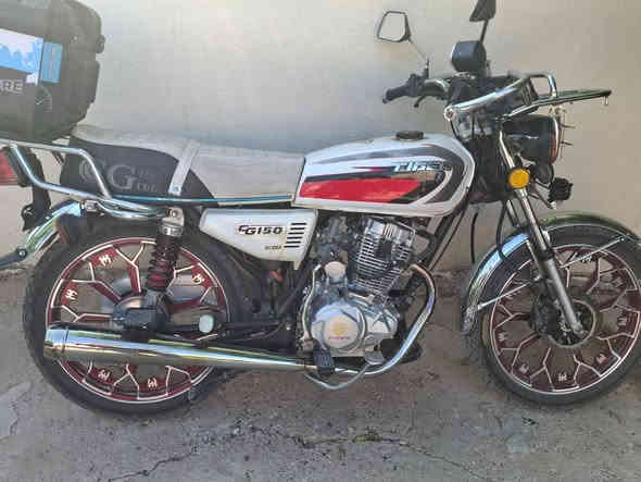 على وضع الشركة برغي ممفتوح تايكر 2021 ماشية 90 الف (سيدان اصلي+بومة اصلي+ صندوك مبطن ابو القفل+ سستم درع كامل ) الدراجة ماناقصهة برغي فقط كفر الباتري ب750 وبيها مجال مكاني بغداد
***********
