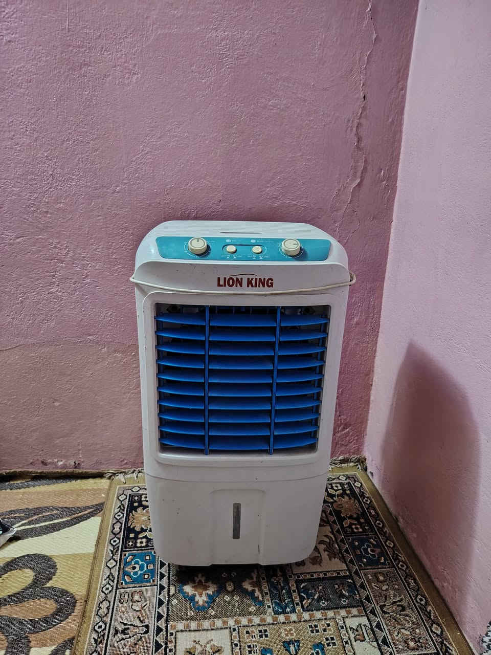 بلازمه حجم 32 جديده السعر 85 +مبرده بلاستك السعر 50 +كوسره ججم كبير جديده السعر 70 +دريل همر كسار السعر 70 +كابسه ترامل السعر 30 +دريل شحن اصلي السعر 15 *********** يوجد وتساب
