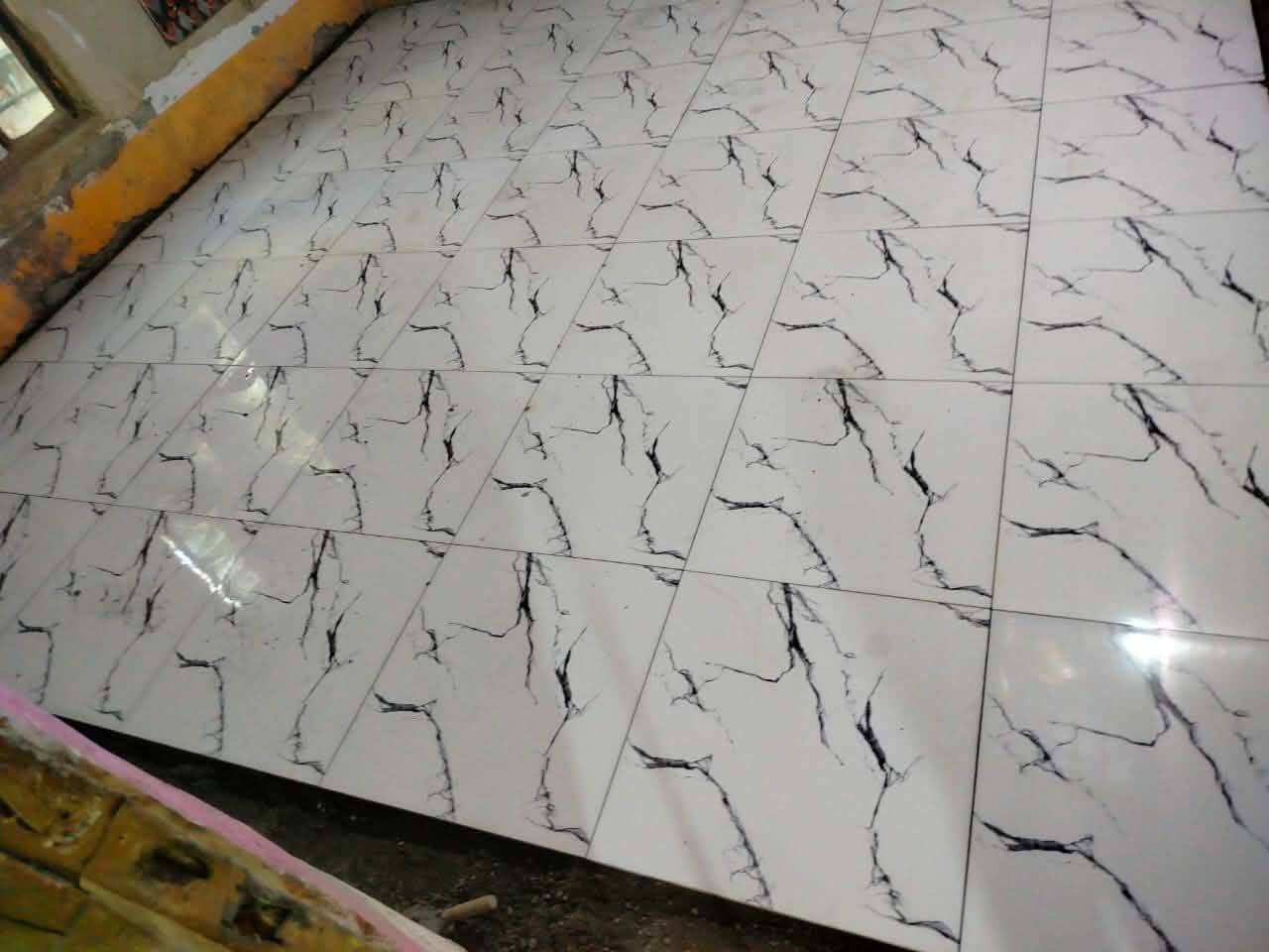 السلام عليكم خلفه سيراميك ارضيات درج شغل درجة أولى تسليم مهندس الأرضية ٧ والجدار ٨ والدرج ١٠.   اتصل وتدلل *********** بيه واتساب
