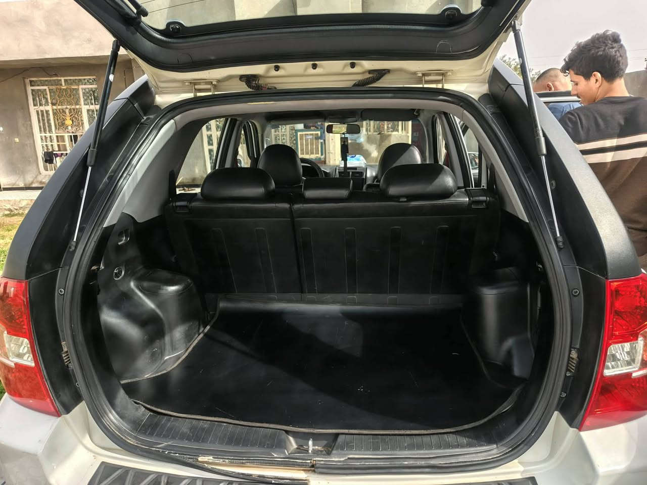 سلام عليكم سياره سبورتج سياره مكفولة من كير و محرك كاملة مواصفات رقم انجليزي الشراي يتصل الرقم بيك خير وتدلل ***********
