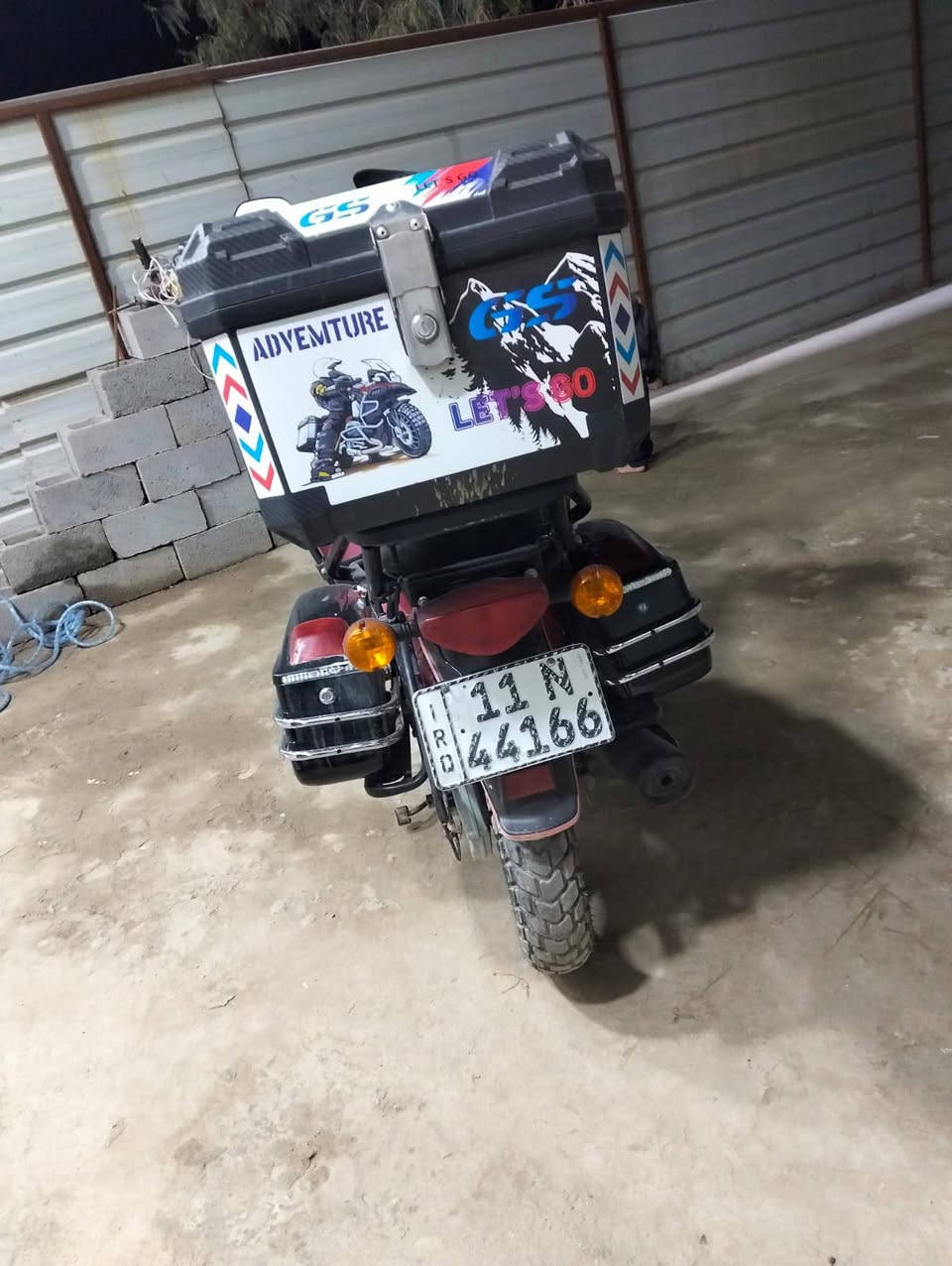 سلام عليكم دراجه بوكسر 2021للبيع رقم بغداد بسمي مجفته شركه سعر 2200 مليونين وميتين بي مجال قليل مكان دراجه ابو غريب الشهداء ***********
