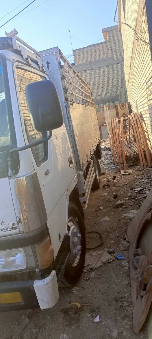 سلام عليكم كنتر عضم اللبيع موديل ٩١ مكينه خير من الله رقم كربلاء مشروع وطني بسمي مسجله شرط تحويل عنوان سياره بغداد سعر٧٥ وبيها مجال رقم تليفون *********** بس شراي يتصل
