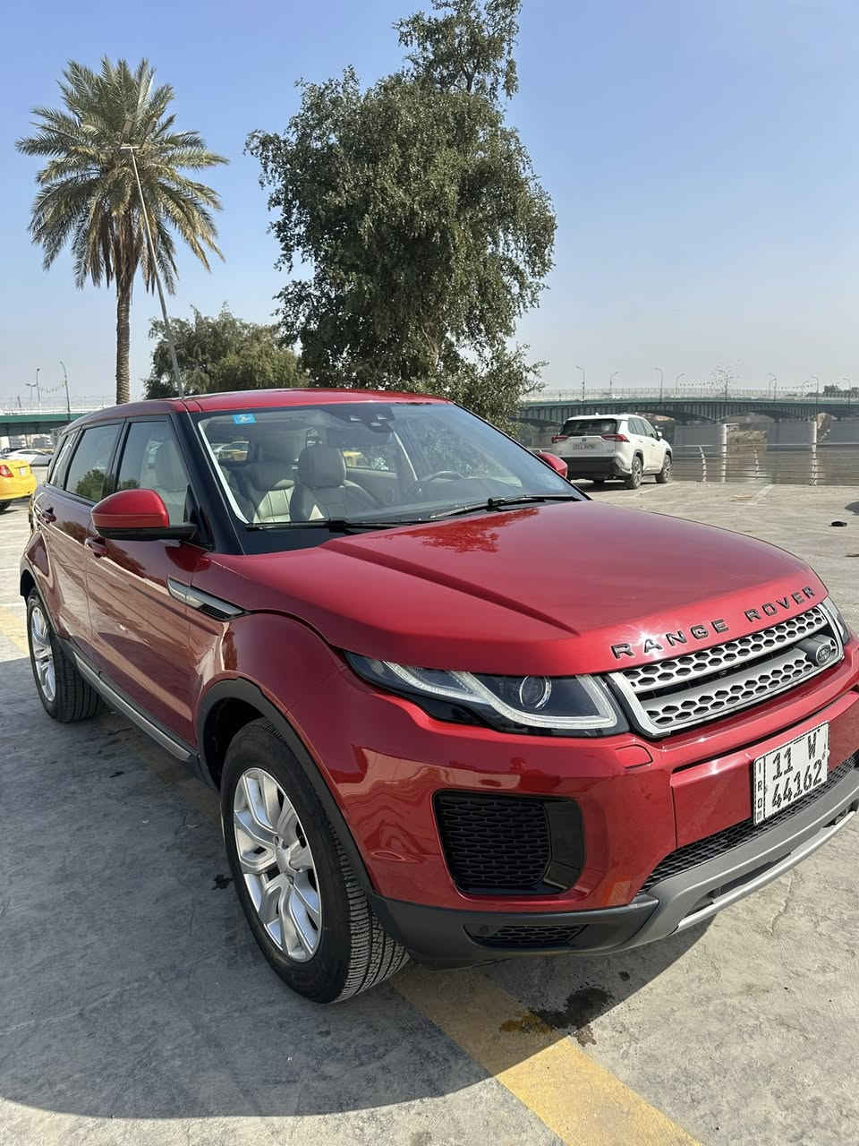 تحيه طيبه السلام عليكم ورحمة
رانج ايفوك 2018 خليجي 

فول مواصفات 

بيها صبغ بين بابتبن

شرط بدون داوخل 

طخه خفيف 

ماشية 47 الف 

رقم بغداد دولي باسمي تحويل مباشرة سنويه هزه جديد 

السعر ١٨٥ ورقه وبيها مجال 

رقم تلفون ***********
