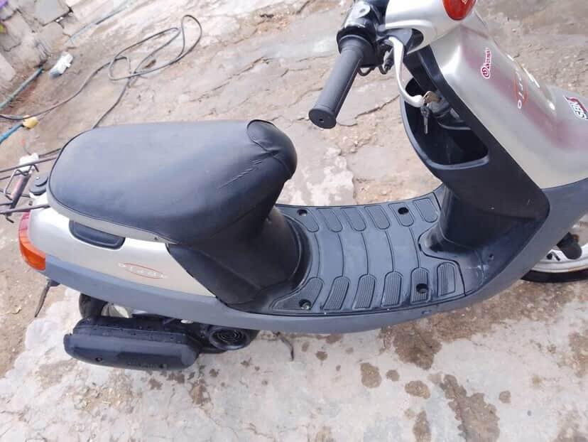 السلام عليكم
دراجه بطه. موديل ٢٠٠٣ كلشي شغال بيه السعر ٣٢٥ بيها مجال للشراي


**إذا كنت صاحب هذا الإعلان وتريد حذفه لأي سبب، رجاءا أرسل رسالة إلى الدعم الفني**