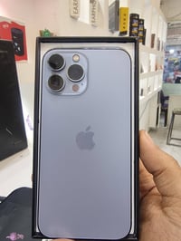 ايفون ١٣ برو ماكس • ٢٥٦ • بطارية ٧٧