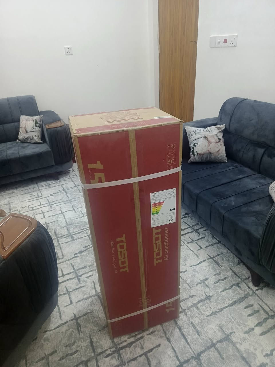 تم بحمد الله تنصيب سبالت عدد ٢ نوع توسوت هايبر انفيرتر حجم طن ونص يعمل بغاز ٤١٠   نظام بوري دفن في حي العطاء للاخ حمزه عادل 
مع ضمان في العمل

سيف حكيم لصيانه وتنصيب وأدامة كافه اجهزة التبريد 
***********
***********
