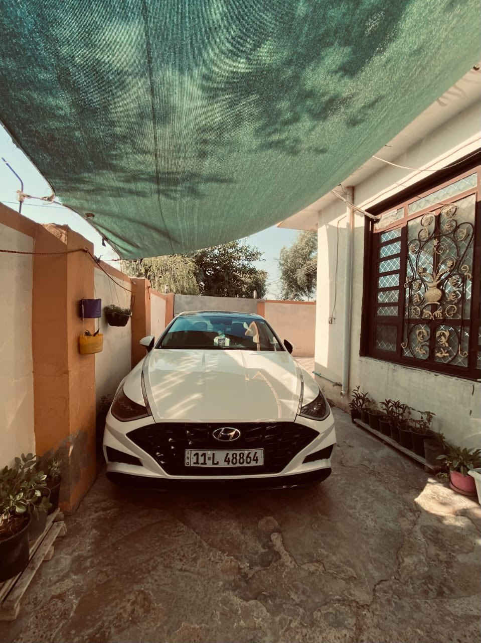 سلام عليكم
سوناتا للبيع مديل 2022
لون : ابيض 
عداد : 40,000 ماشيه 
مواصفات : فول الاخير 
السعر : 180 $ وبيها مجال 
رقم :***********
