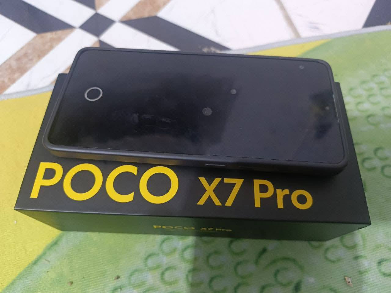 بوكو X7 Pro
جهاز بوكو اكس 7 برو ذاكره 512رام 12+12 

120 فريم بوبجي وباقي العاب جهاز معالجه  8400 الترا جهاز شاشته سوبر امولد 120 هرتز  بطاريه عملاقة 6000 ملي امبير و شاحنه 90 واط اصليه يدعم 2 منفذ شريحة يجي بعد ب 2 سماعات محيطيه دولبي اتموس و فجن ويجي مقاوم للماء و غبار IP 68 

كامل ملحقاته اصليه كارتون و جهاز و راس شحن اصلي 90 واط و كيبل شحن اصلي 

 سعر400بي مجال قليل


**إذا كنت صاحب هذا الإعلان وتريد حذفه لأي سبب، رجاءا أرسل رسالة إلى الدعم الفني**