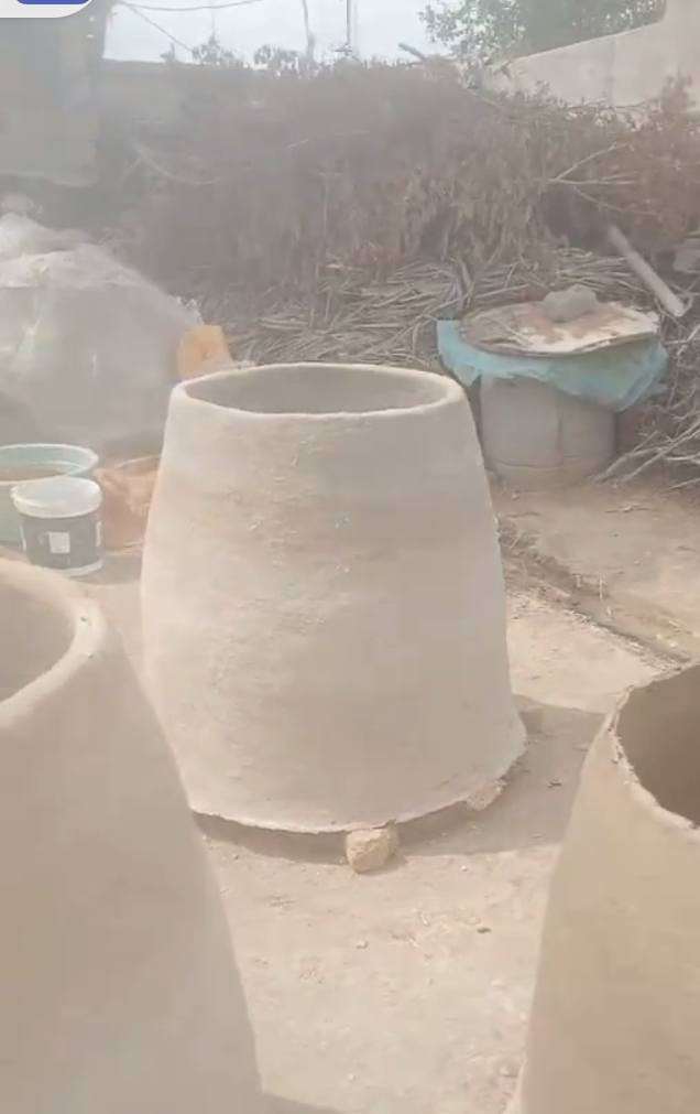 السلام عليكم يوجد تنانين للبيع درجه اولى طين حري ماله نايش لعب ويا الخبز طين ولا هاي الت الاستفسار على هذا الرقم اللي يحب يريد ينتصر والشرايب خدمته ***********
