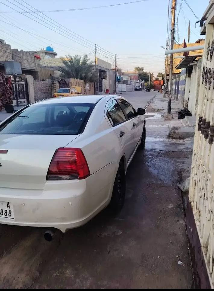 متسوبيشي كلنت خليجي وارد سعودي 2008 محرك كير صدر تخم تاير تدفئه تبريد ثلج محرك 2400 جداً اقتصادية تخم تاير ودسكات واذانات كلهن جدد  رقم سليمانيه انكليزي بأسمي هزه جديده تحويل مباشر تريد بسليمانيه تريد بكلار ساعتين تستلم سنويه بأسمك عليها ادامه كامله مناقصها برغي وكل امورها على وضع شركه السياره جديده وسونار مرفق صبغ قطعه وحده بسعر 78 وبيها مجال بسيط مكاني بغداد الدوره 
*********** بغداد, العراق
