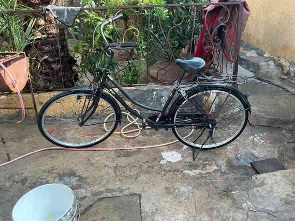 سلام عليكم
بايسكل بناتي للبيع 
حجم 26
مديل 2022
اصلي 
مكفول من جاملق الى الجاملق الخلفي 
مكفول من اي عطل 
بايسكل اصلي ولله مو تجاري 
الشراي يتصل او يطبلي خاص 
رقم ***********
السعر 130 
بي مجال بصيط للشراي 
المكان بغداد الكماليه شارع الصفر قرب مدرسه النابغه 
الي مايندل منطقه الكماليه يتصل على رقم
