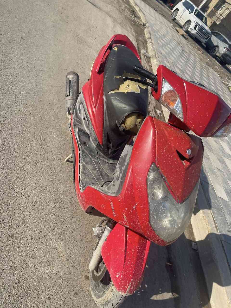 سلام عليكم 
سكنز فحل نوزل 
دراجه نص نكره شلعه ومعدل مكينه مكفوله 
كهربائيات شغاله 
مكان بلديات شارع الحشد 
سعر 550 
***********
