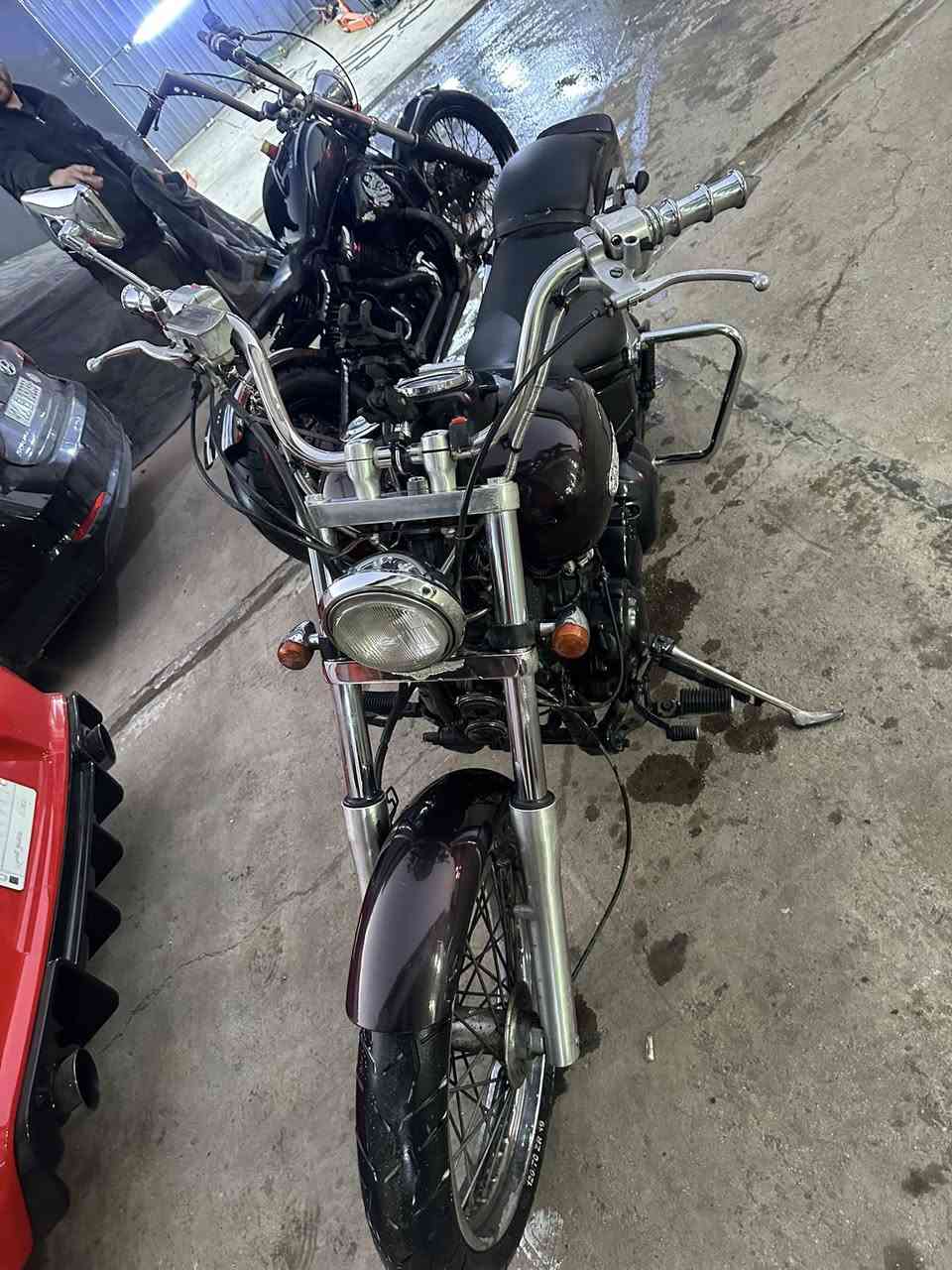 السلا عليكم للبيع هارلي دراك ستار 400 رقم بغداد دراجه نضيفه ماشيه 8الاف على ايدي كله كزوز بوابه  نقصه شغلات بسيطه  للستفسار *********** السعر 18وبيه مجال
