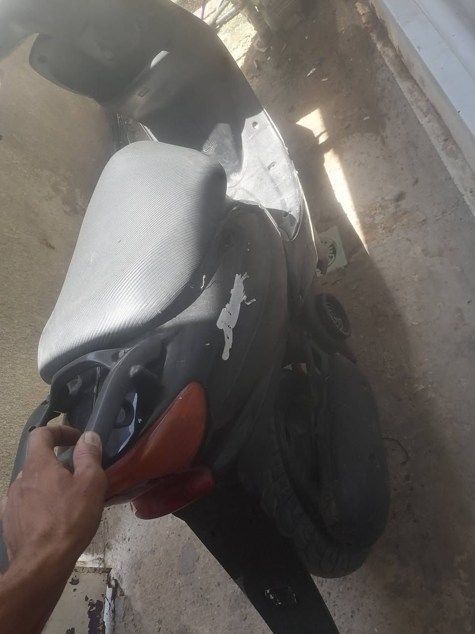 سلام عليكم دراجه عصفريه دراجه كامله سلف هندر كهربائيات كله شغال بس صوت بل الاكسل رايده ب٢٥٠وبيهة مجال بغداد مدينه الصدر ***********
