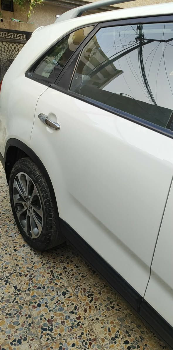 سورنتو موديل 14 خليجي
بني رومو
اشاره بالمري
اضويه ترحيب
محرك 4 سلندر غير مفتوح دوش
رادار صوتي
جهاز اقتصادي البانزي
تخم اطارات جديد
بطاريه جديده 
السعر 190 ورقه بيه مجال بصيط
***********
